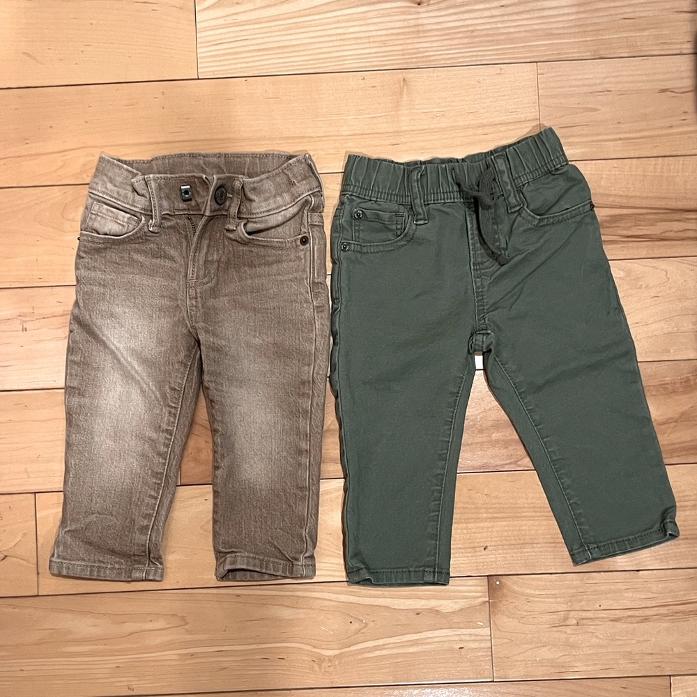 Baby Gap set of two toddler boys pants. Never worn!